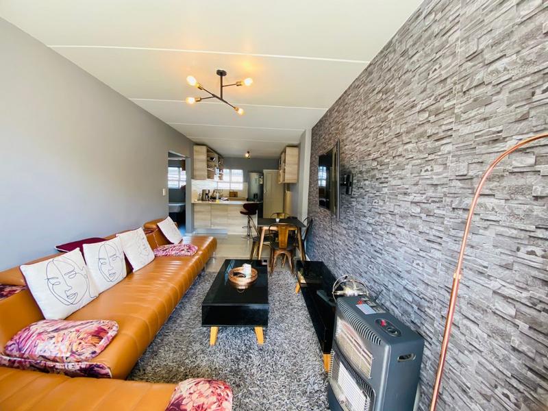 2 Bedroom Property for Sale in Thornton Western Cape